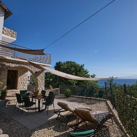Villa Kuca Za Odmor Baya à Stara Baška Extérieur photo