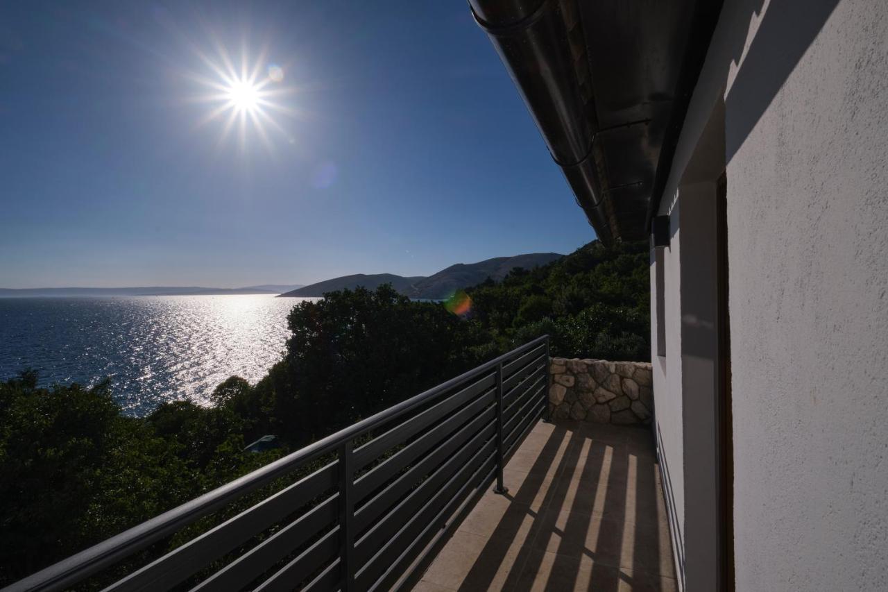 Villa Kuca Za Odmor Baya à Stara Baška Extérieur photo