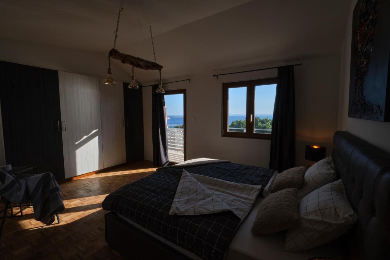 Villa Kuca Za Odmor Baya à Stara Baška Extérieur photo