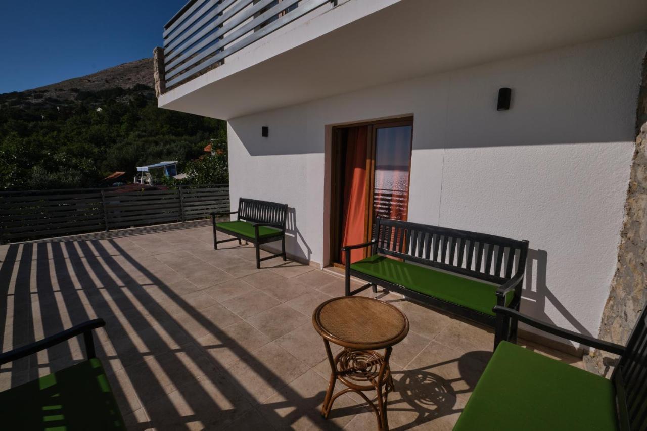 Villa Kuca Za Odmor Baya à Stara Baška Extérieur photo