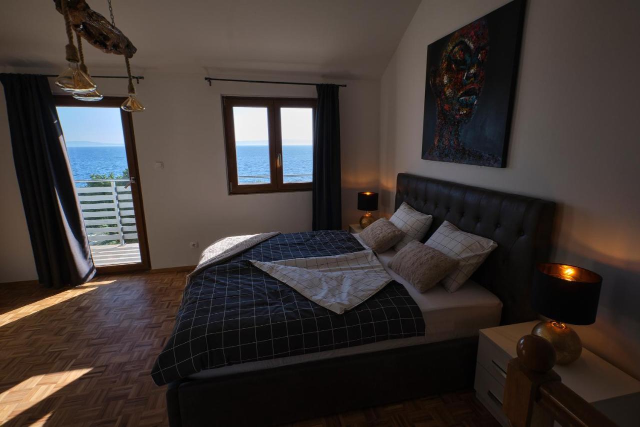 Villa Kuca Za Odmor Baya à Stara Baška Extérieur photo
