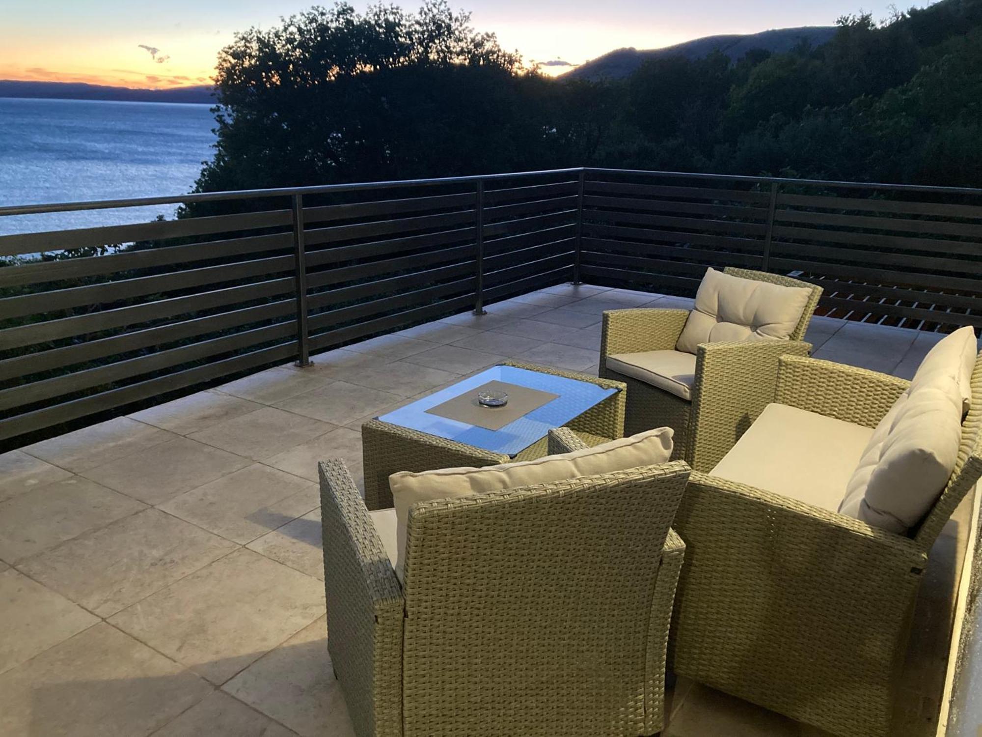 Villa Kuca Za Odmor Baya à Stara Baška Extérieur photo