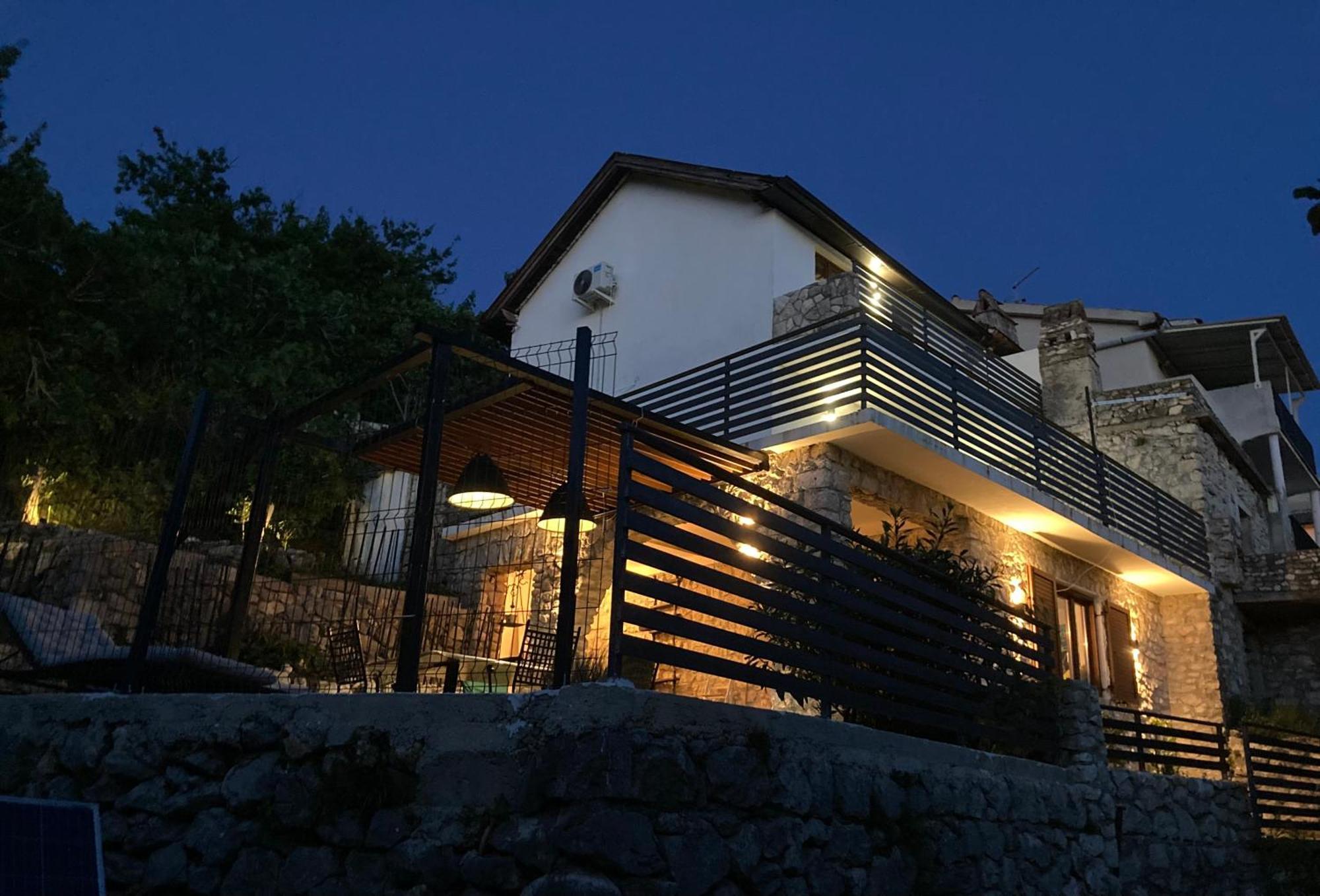 Villa Kuca Za Odmor Baya à Stara Baška Extérieur photo